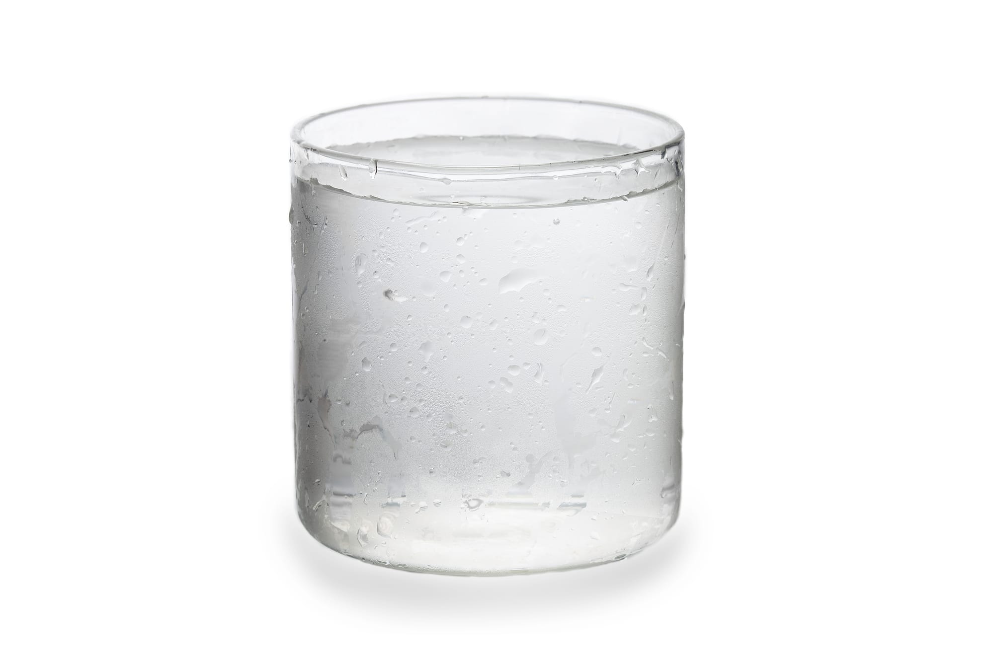 a glass of water used to show why scuba masks fog up