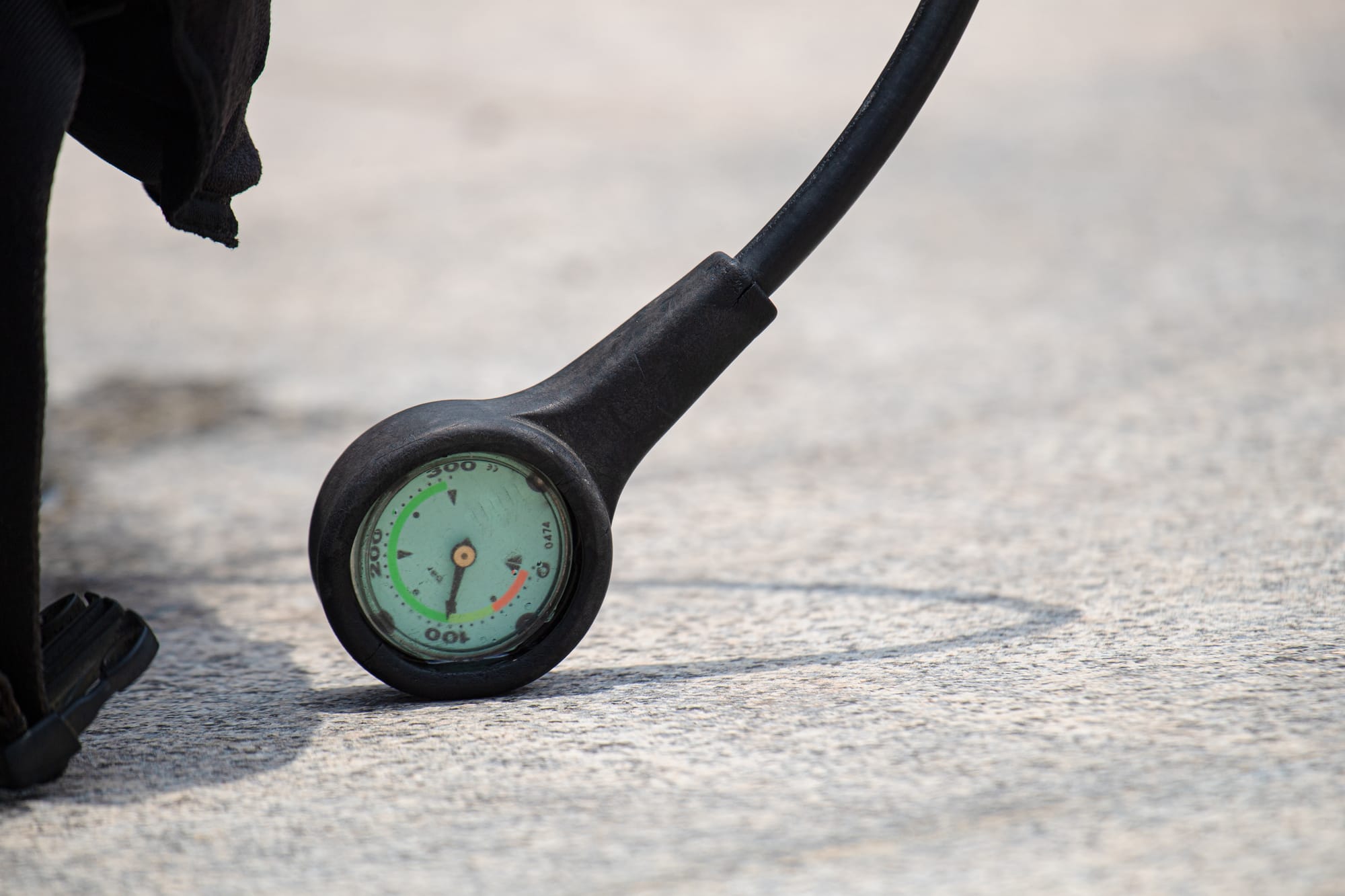 A submersible pressure Gauge or Manometer for scuba divers